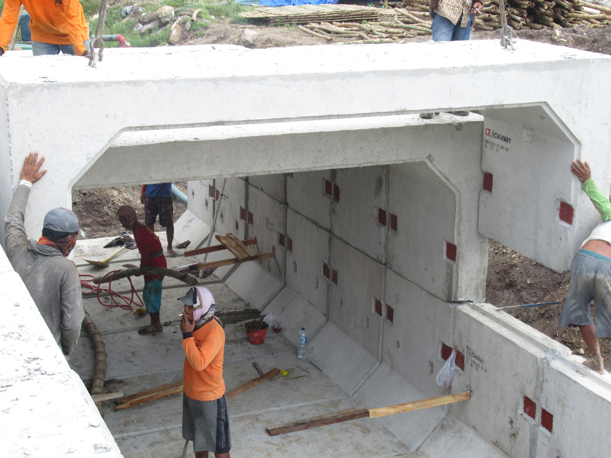 Jembatan Pergudangan Romokalisari - surabaya