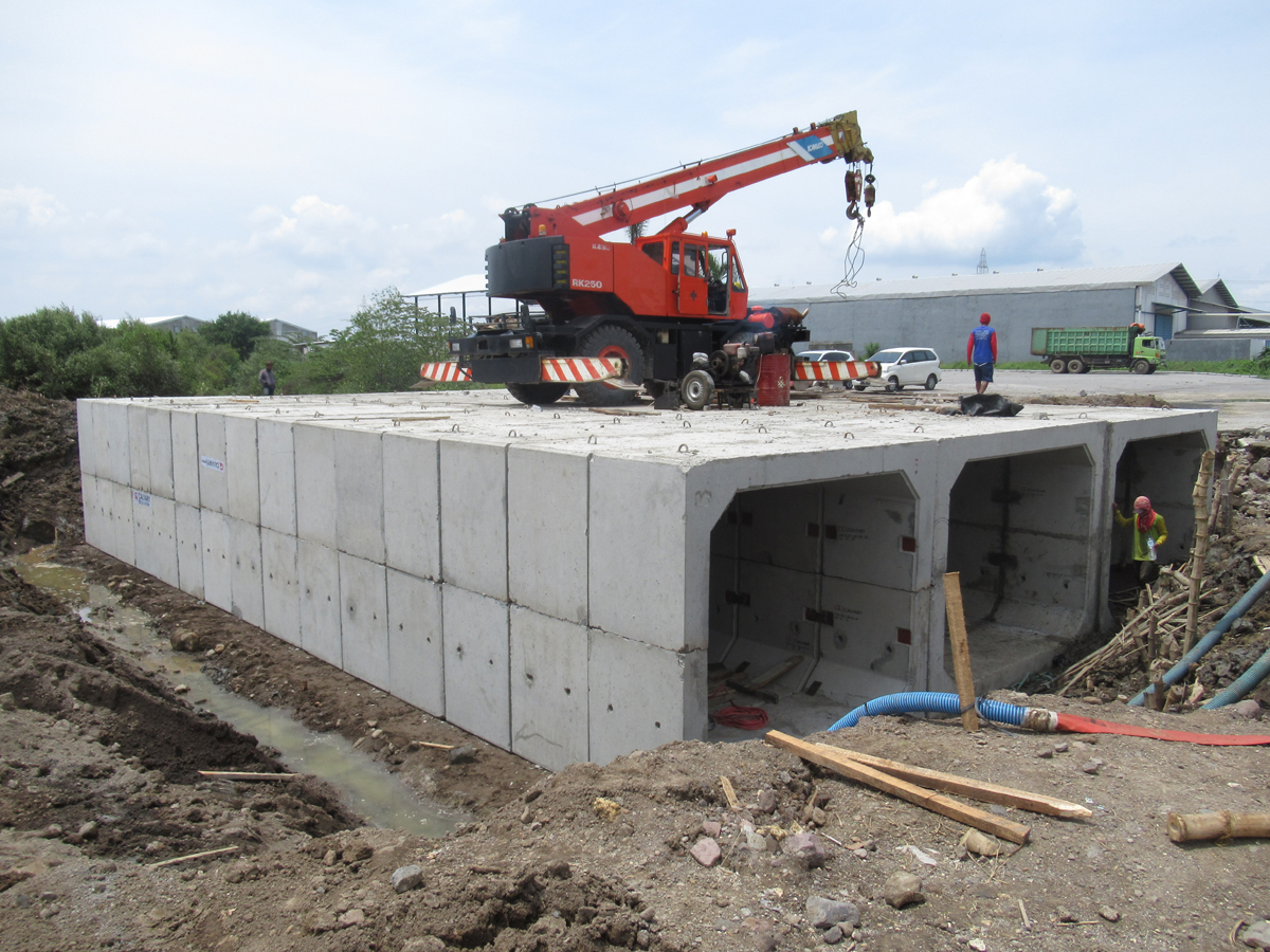 Jembatan Pergudangan Romokalisari - surabaya