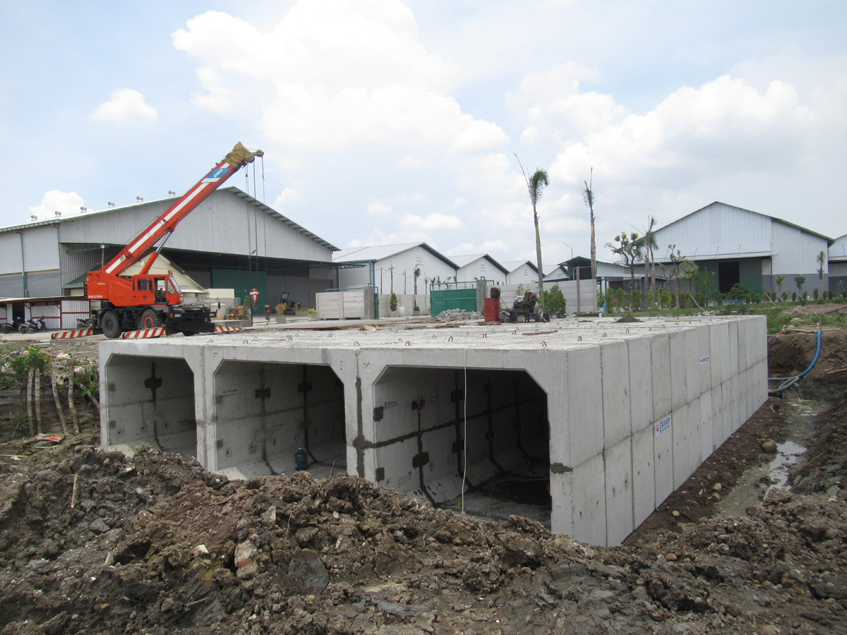 Jembatan Pergudangan Romokalisari - surabaya