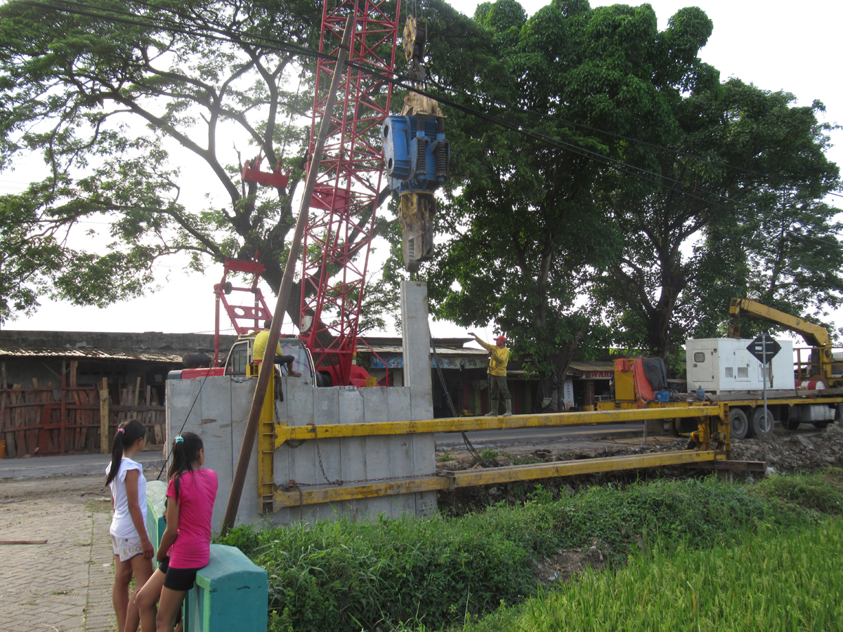 KREMBUNG - PORONG FLAT SHEET PILE
