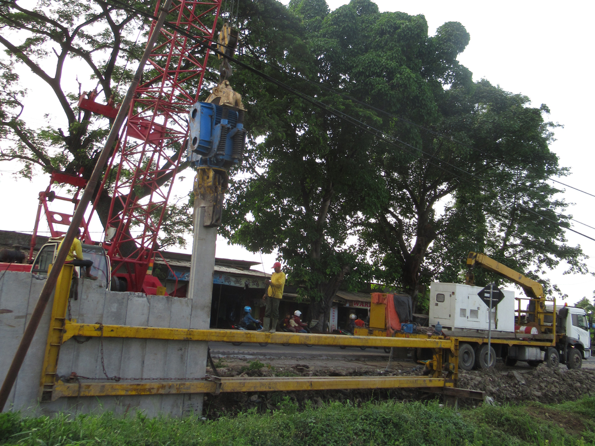 KREMBUNG - PORONG FLAT SHEET PILE