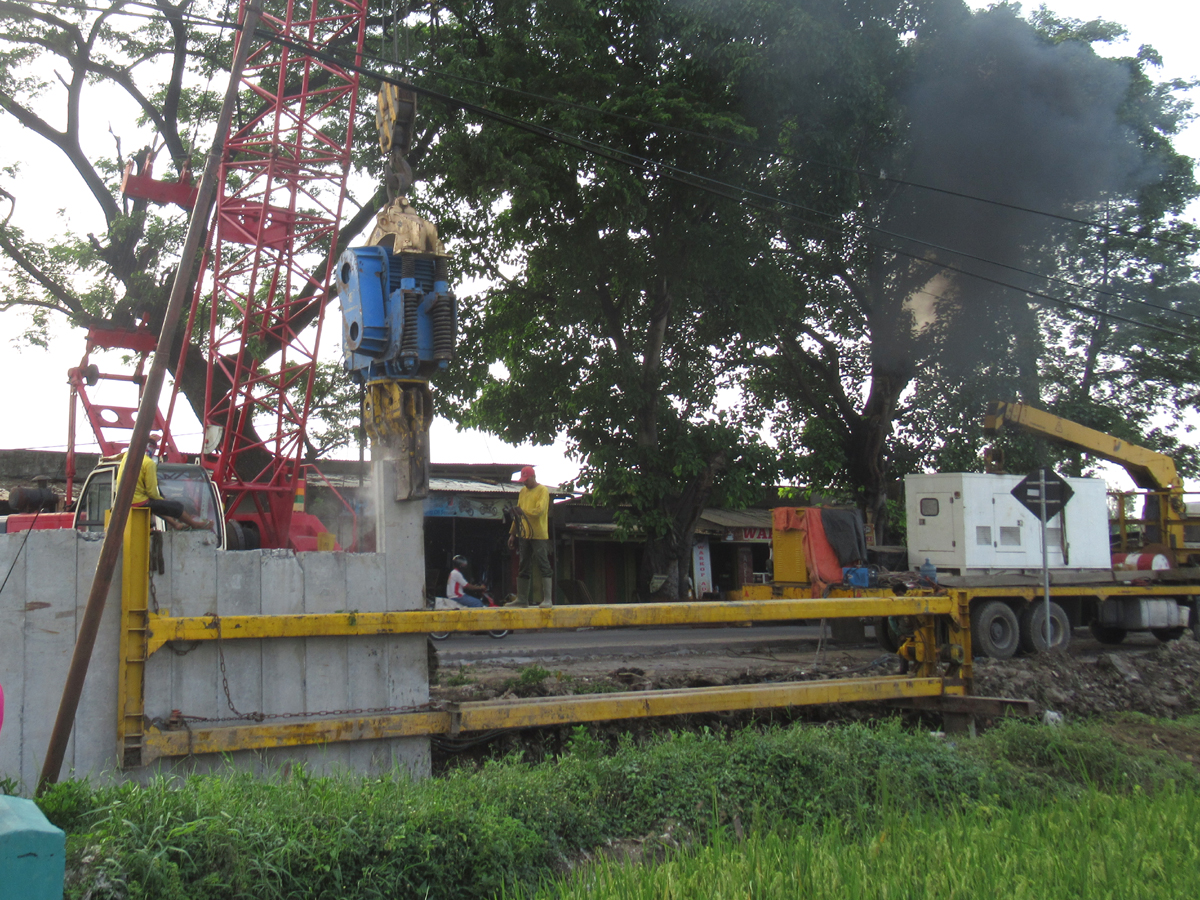 KREMBUNG - PORONG FLAT SHEET PILE