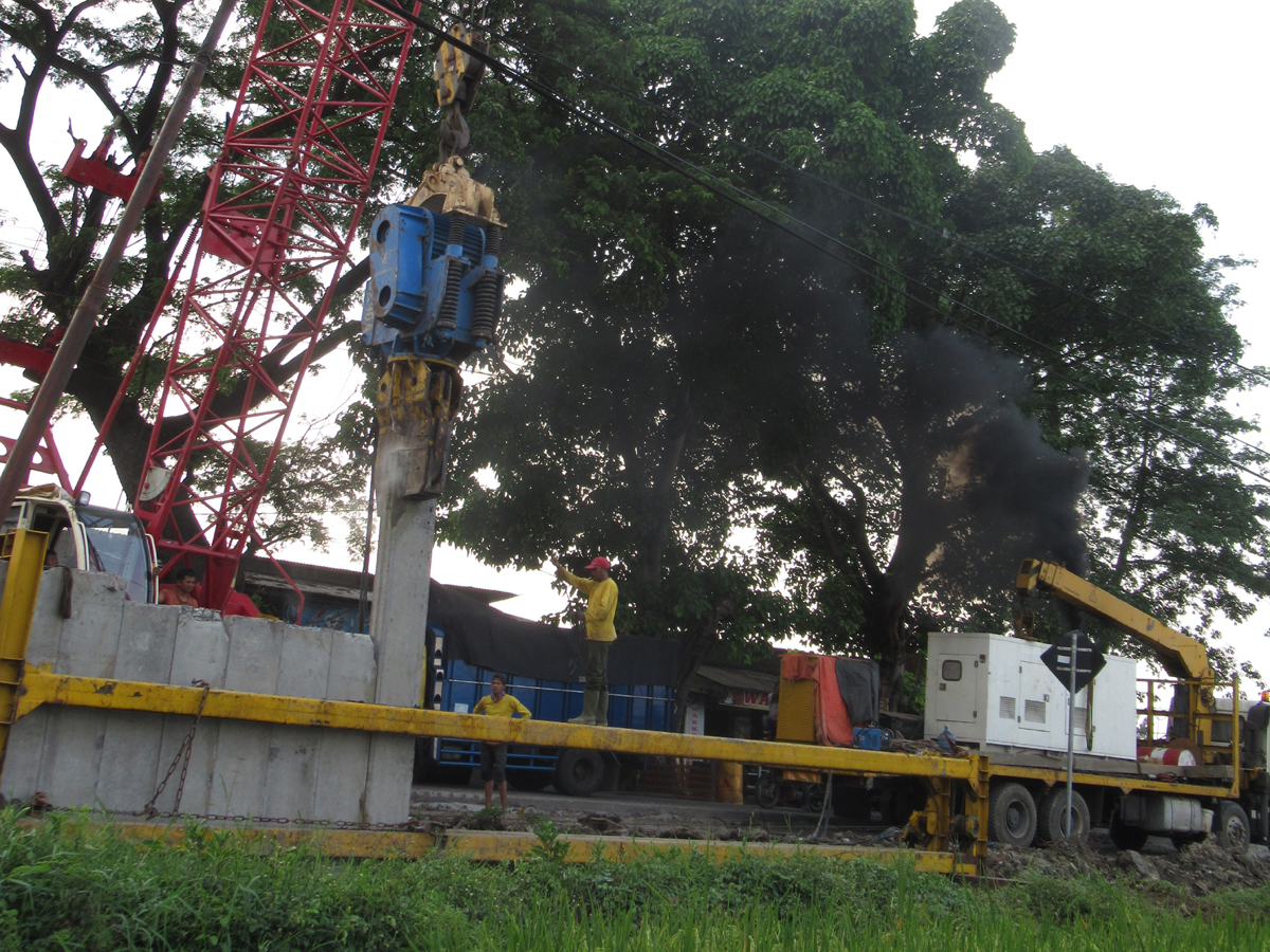 KREMBUNG - PORONG FLAT SHEET PILE