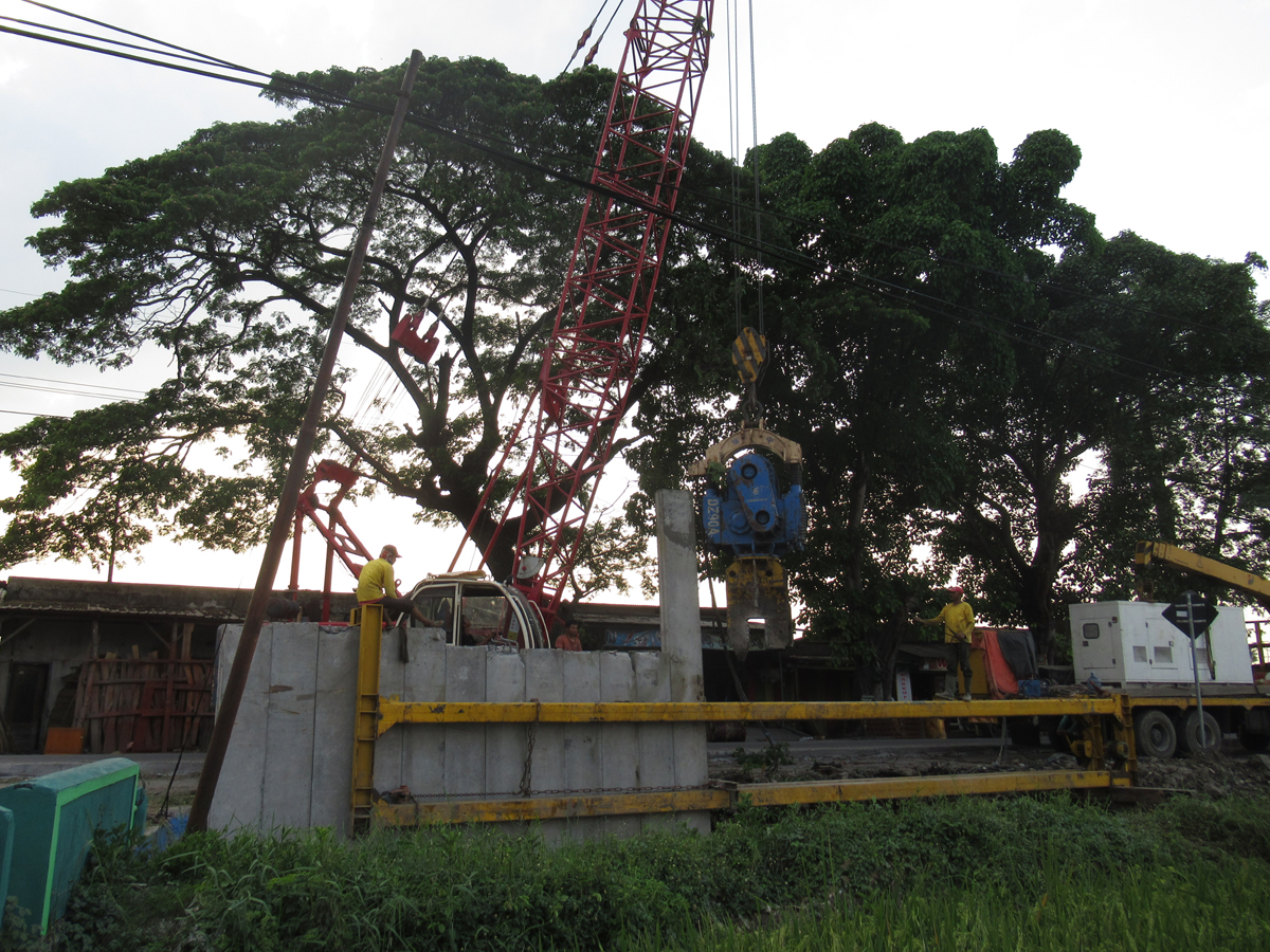 KREMBUNG - PORONG FLAT SHEET PILE
