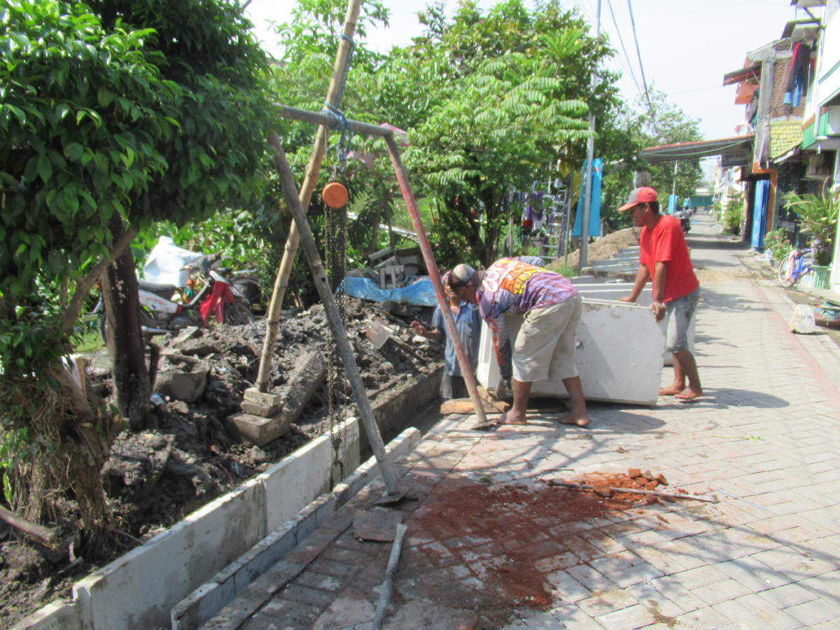 Saluran Warga Jl. Dukuh Setro Surabaya