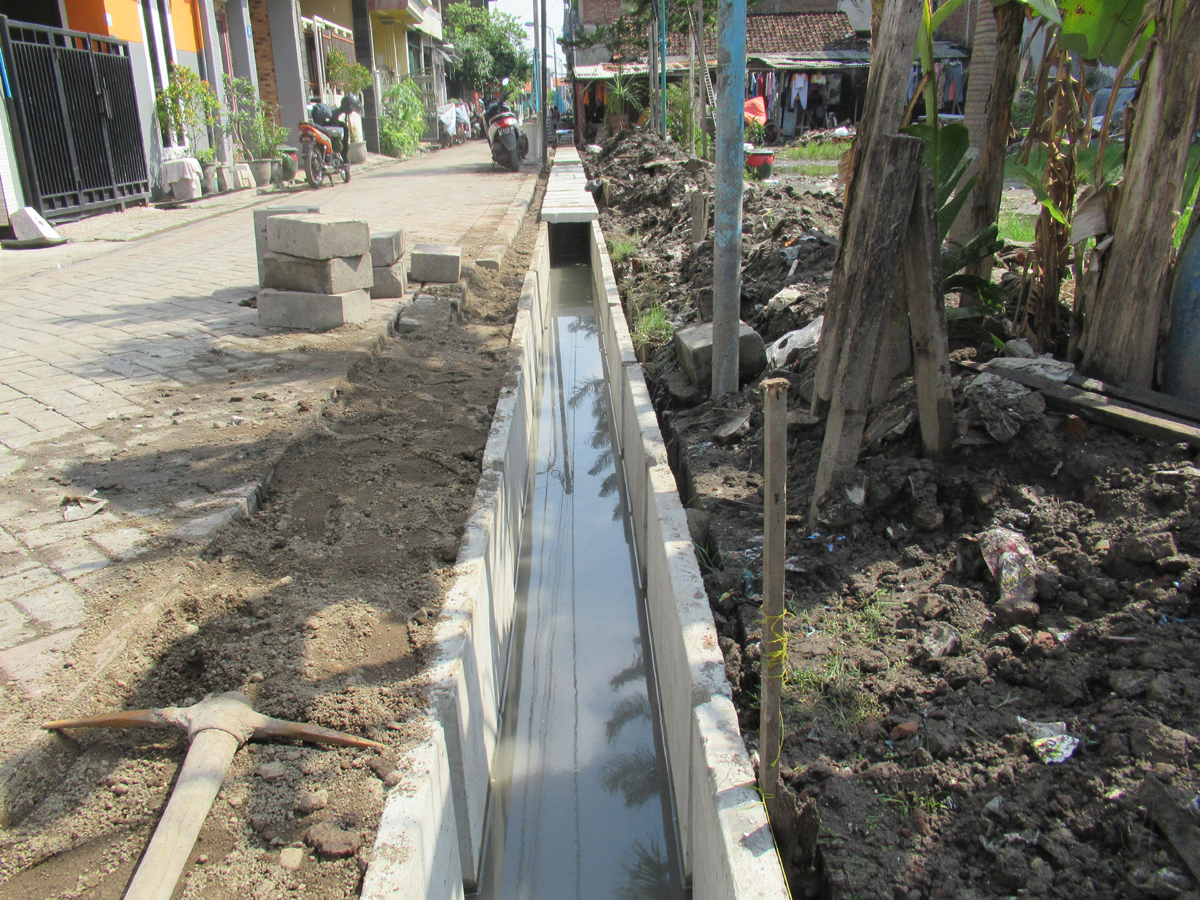 Saluran Warga Jl. Dukuh Setro Surabaya