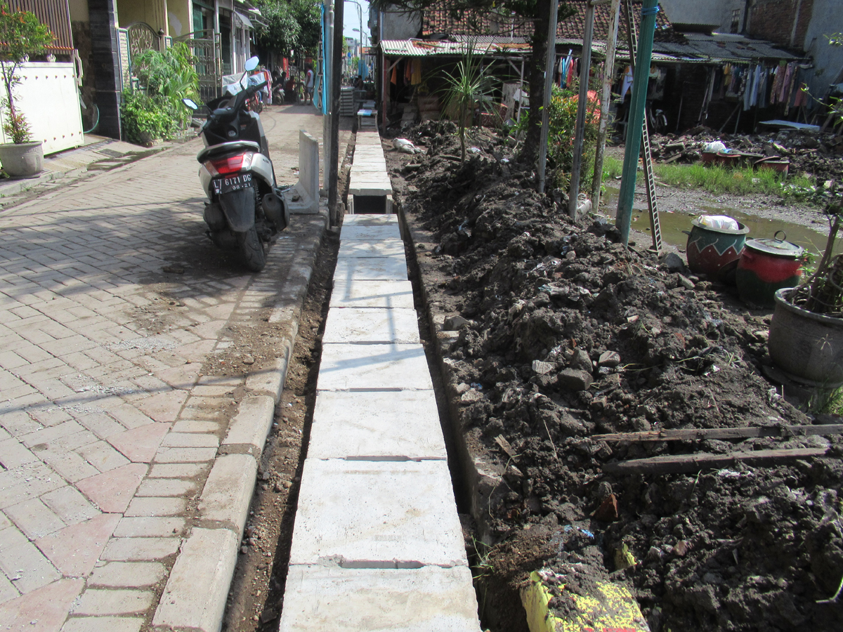 Saluran Warga Jl. Dukuh Setro Surabaya