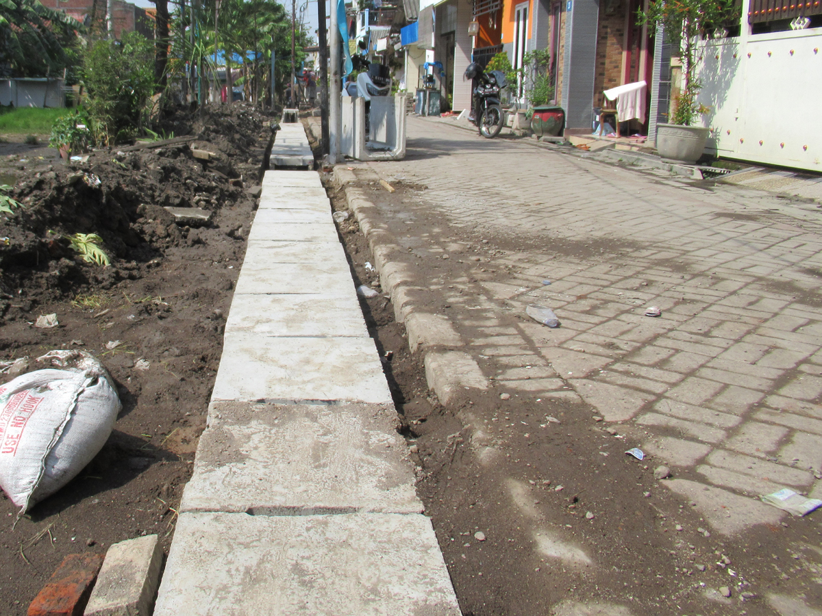 Saluran Warga Jl. Dukuh Setro Surabaya
