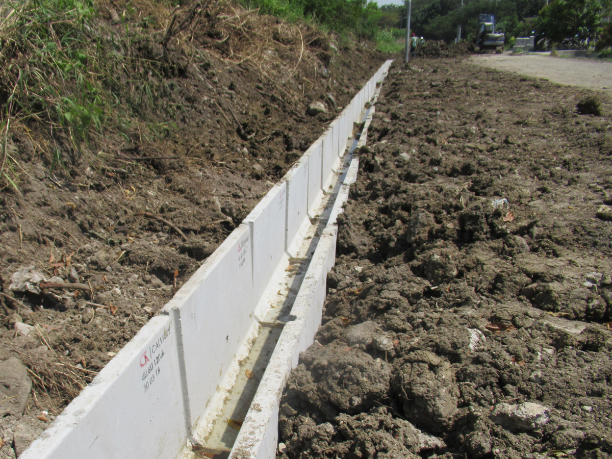 Universitas Surabaya (UNESA)