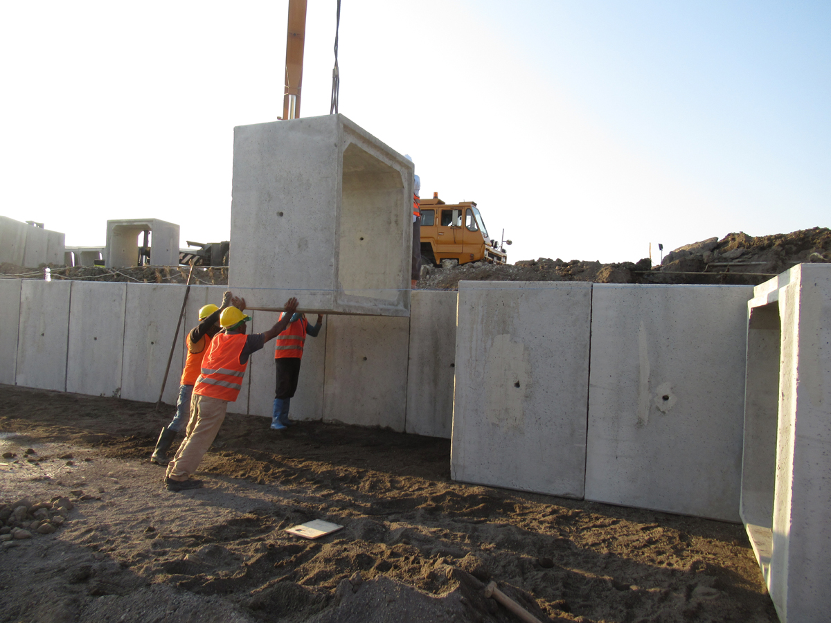 PERLUASAN APRON & TAXIWAY BANDARA JUANDA SURABAYA