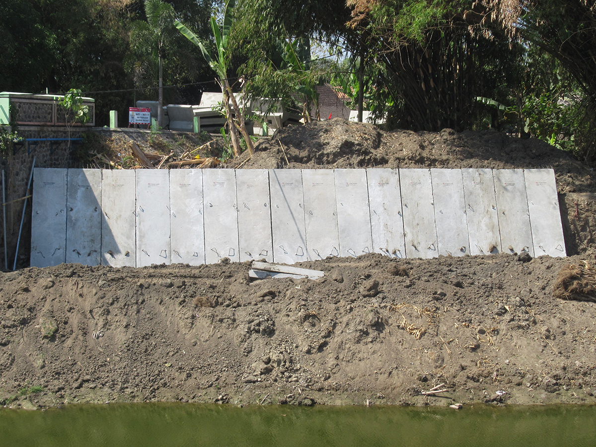 Kedungbanteng Madiun - L Gutter Prestress 