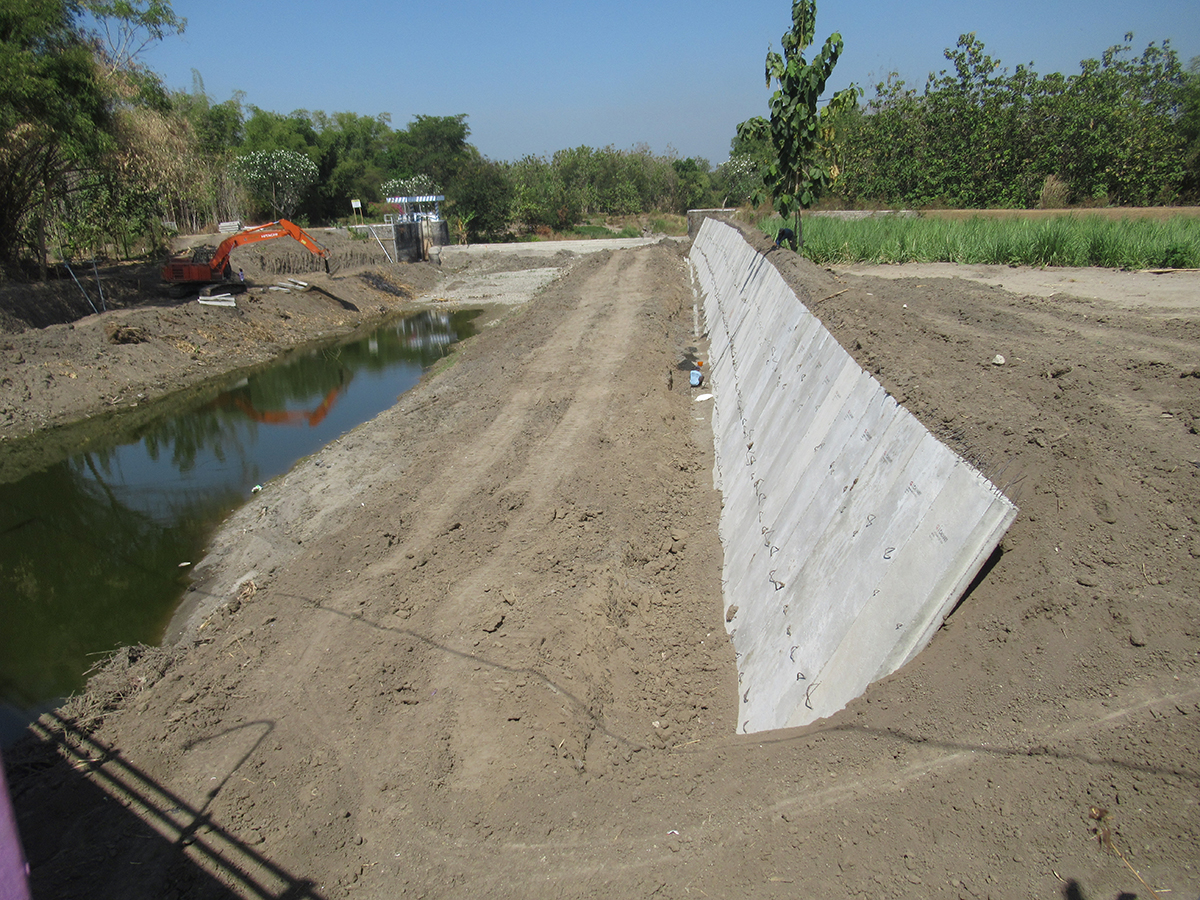 Kedungbanteng Madiun - L Gutter Prestress 