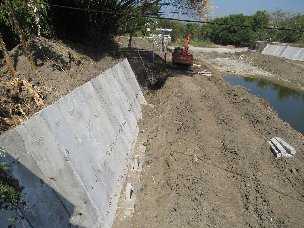 Kedungbanteng Madiun - L Gutter Prestress 