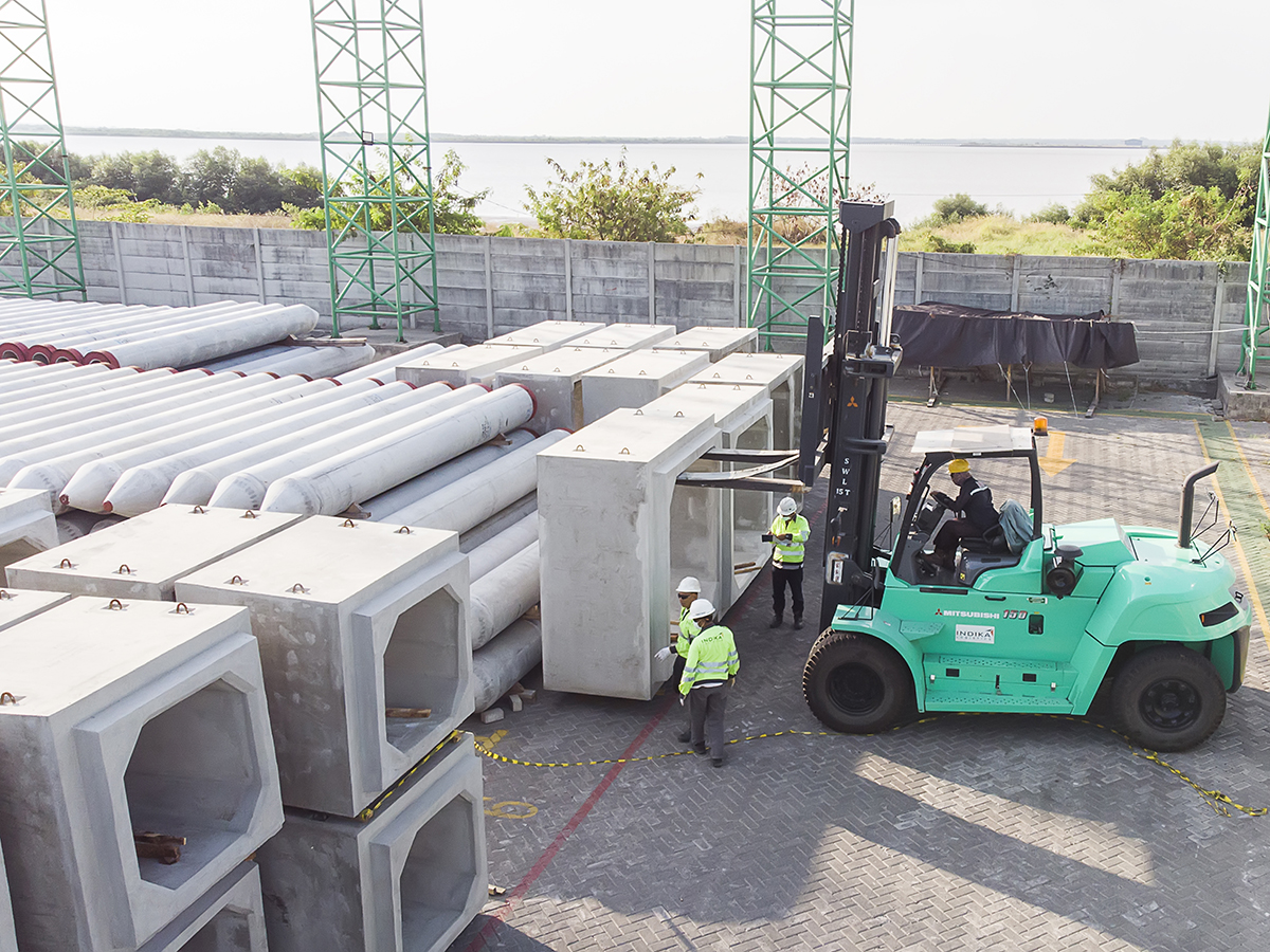 Tangguh LNG Expansion Tree Harvesting & Site Preparation Papua (Franco Maspion Port - Gresik)
