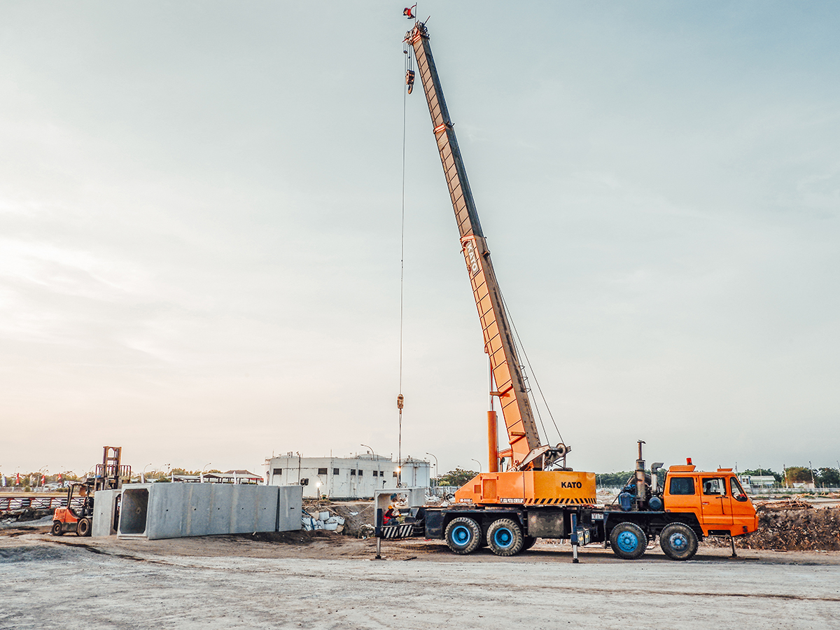 PERLUASAN APRON & TAXIWAY BANDARA JUANDA SURABAYA (II)