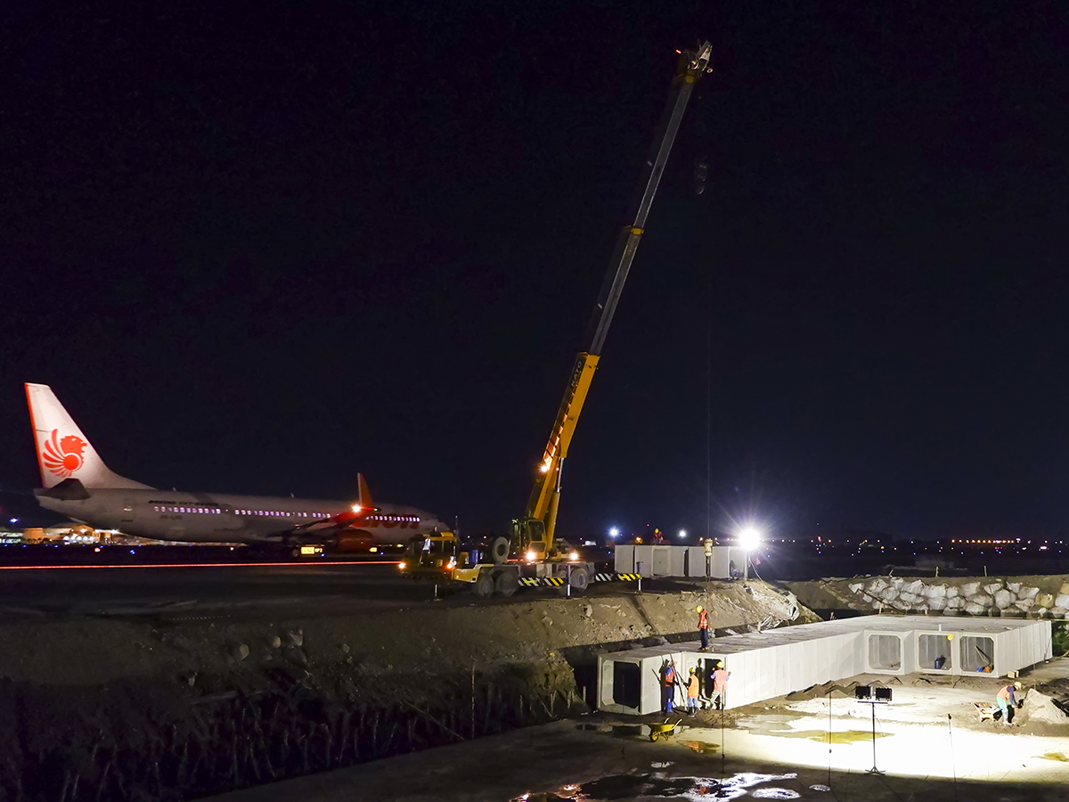 PERLUASAN APRON & TAXIWAY BANDARA JUANDA SURABAYA (II)