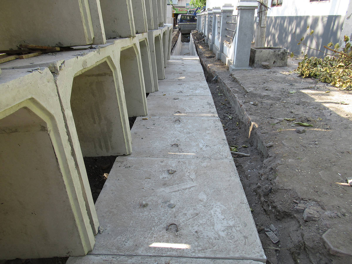 Jalan Balongpanggang Gresik