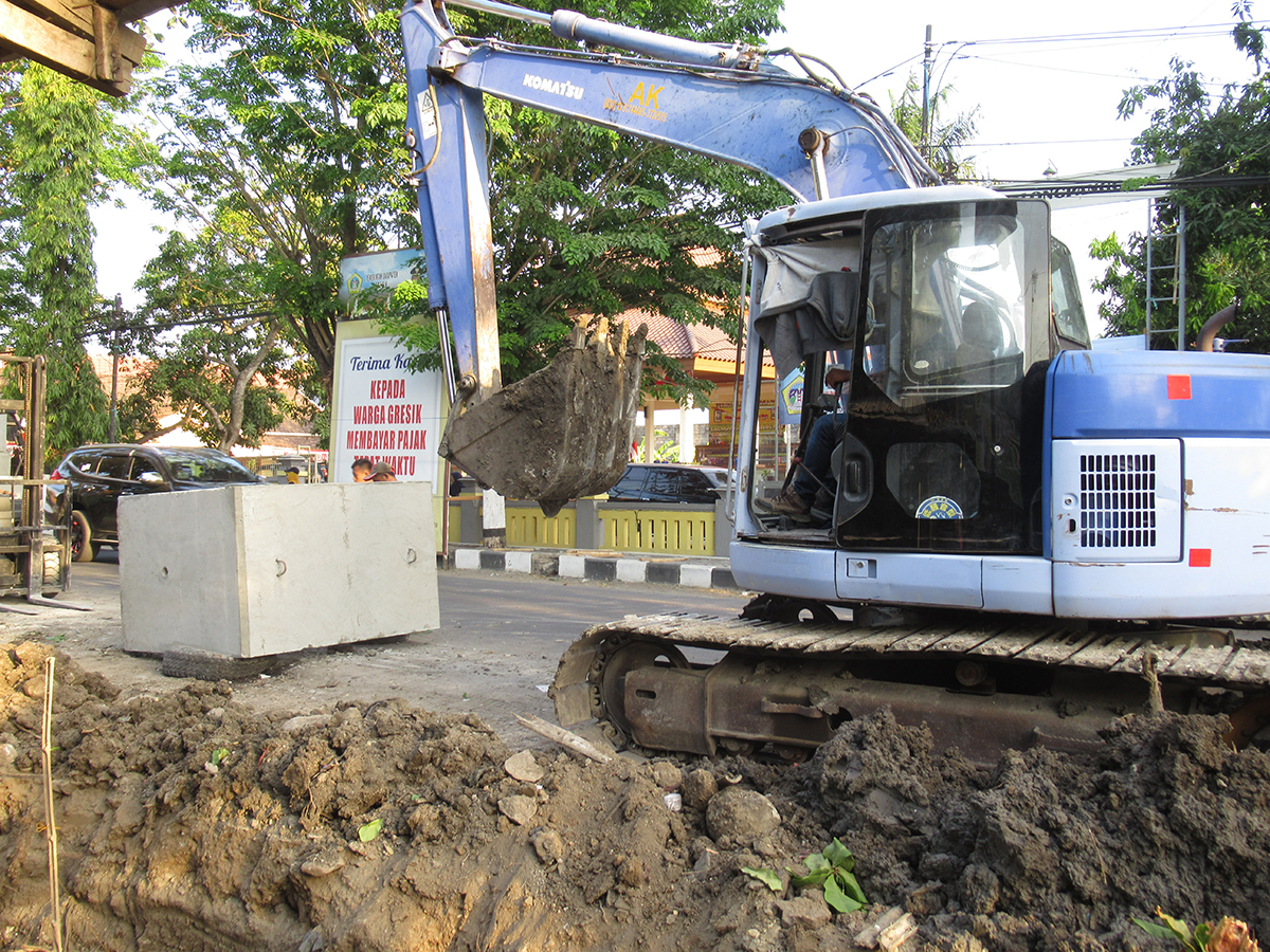Jalan Balongpanggang Gresik