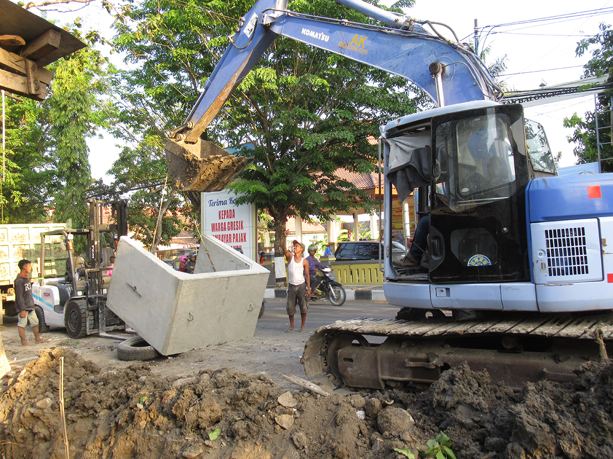 Jalan Balongpanggang Gresik