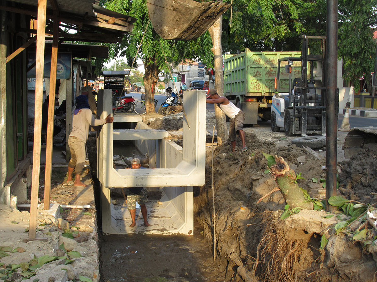 Jalan Balongpanggang Gresik