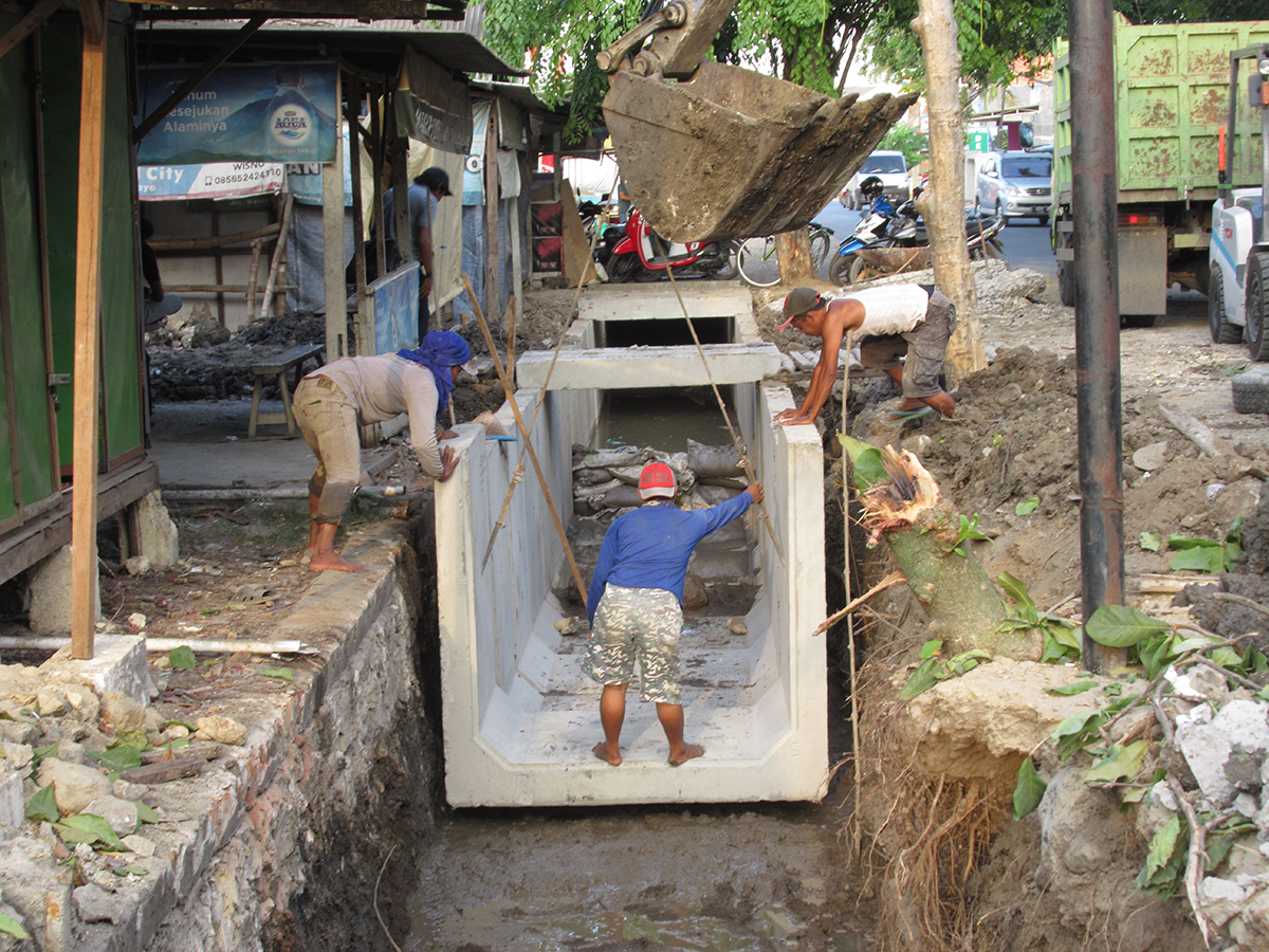 Jalan Balongpanggang Gresik