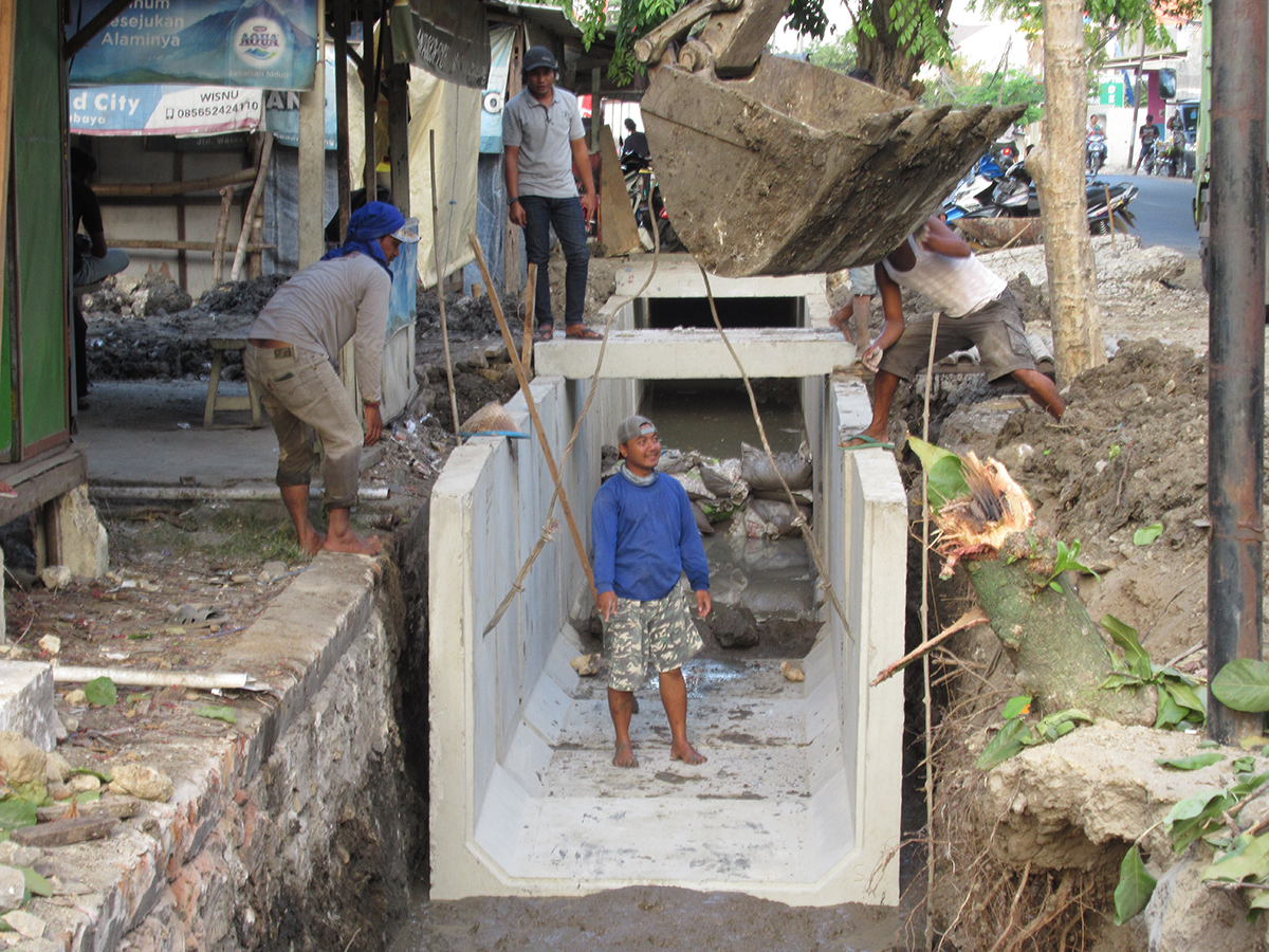 Jalan Balongpanggang Gresik