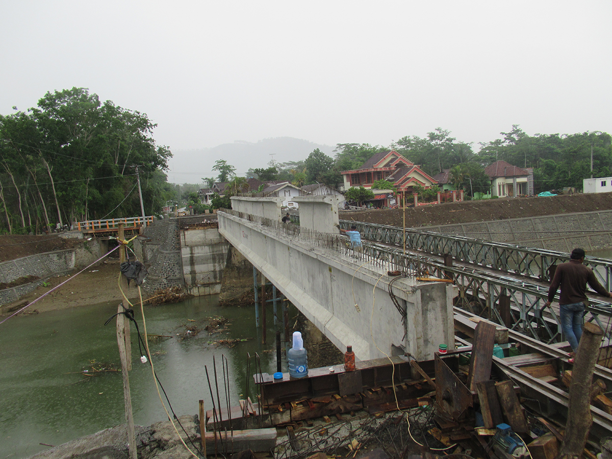 Jembatan Ngadirejo Trenggalek (GIRDER)