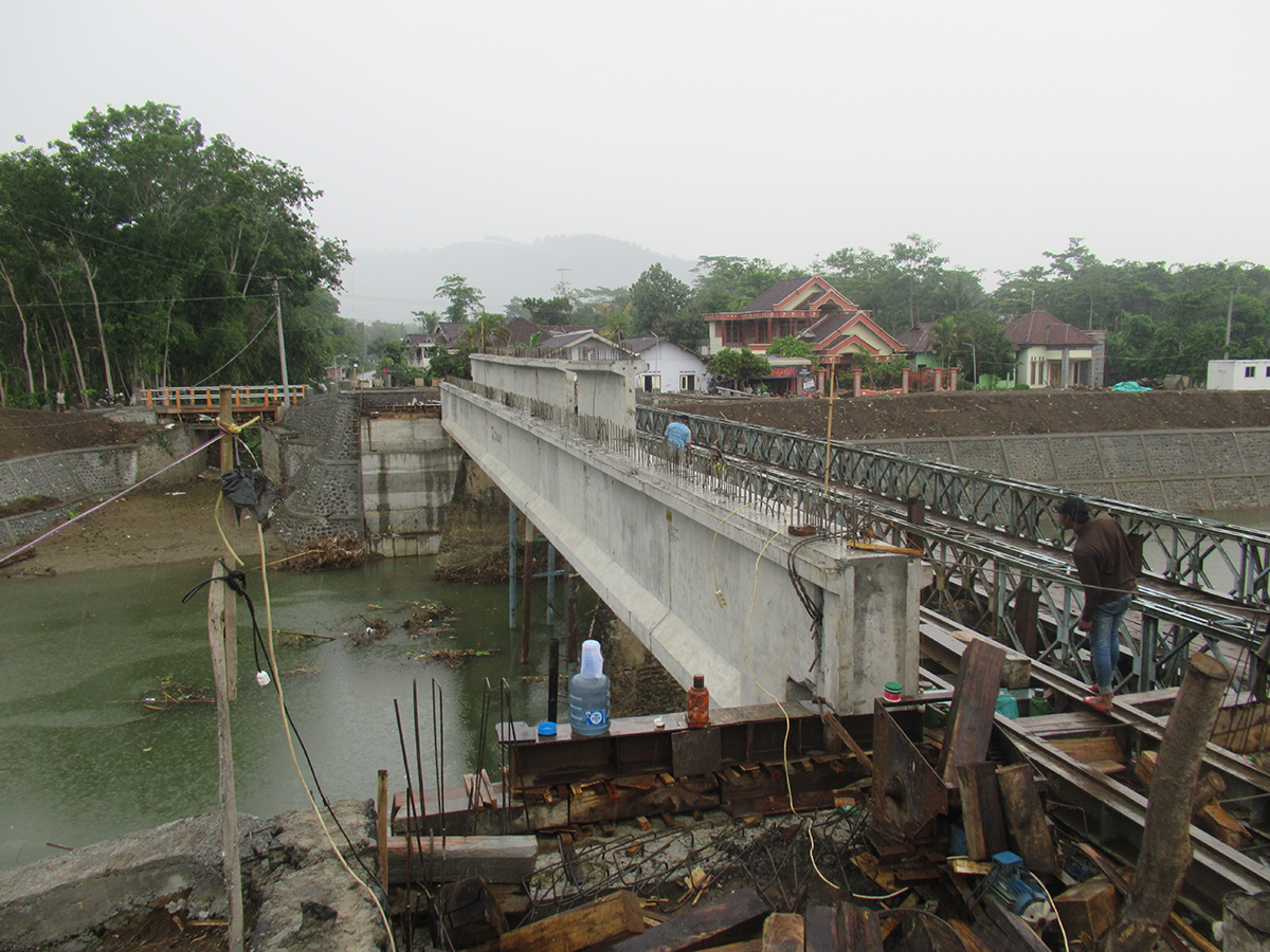 Jembatan Ngadirejo Trenggalek (GIRDER)