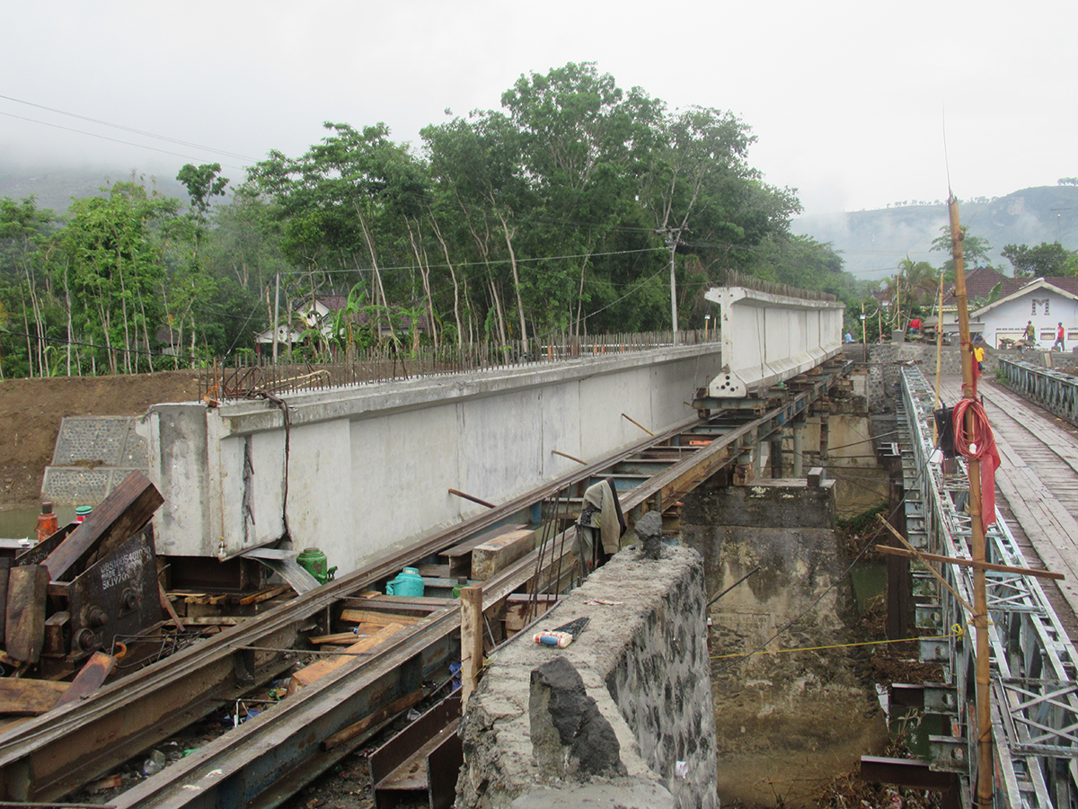 Jembatan Ngadirejo Trenggalek (GIRDER)
