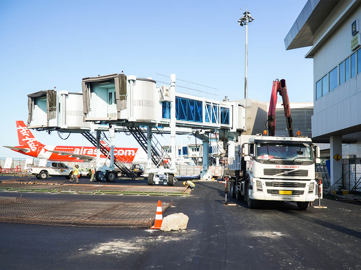  Bandar Udara Internasional Juanda Surabaya terminal 2 (T2)