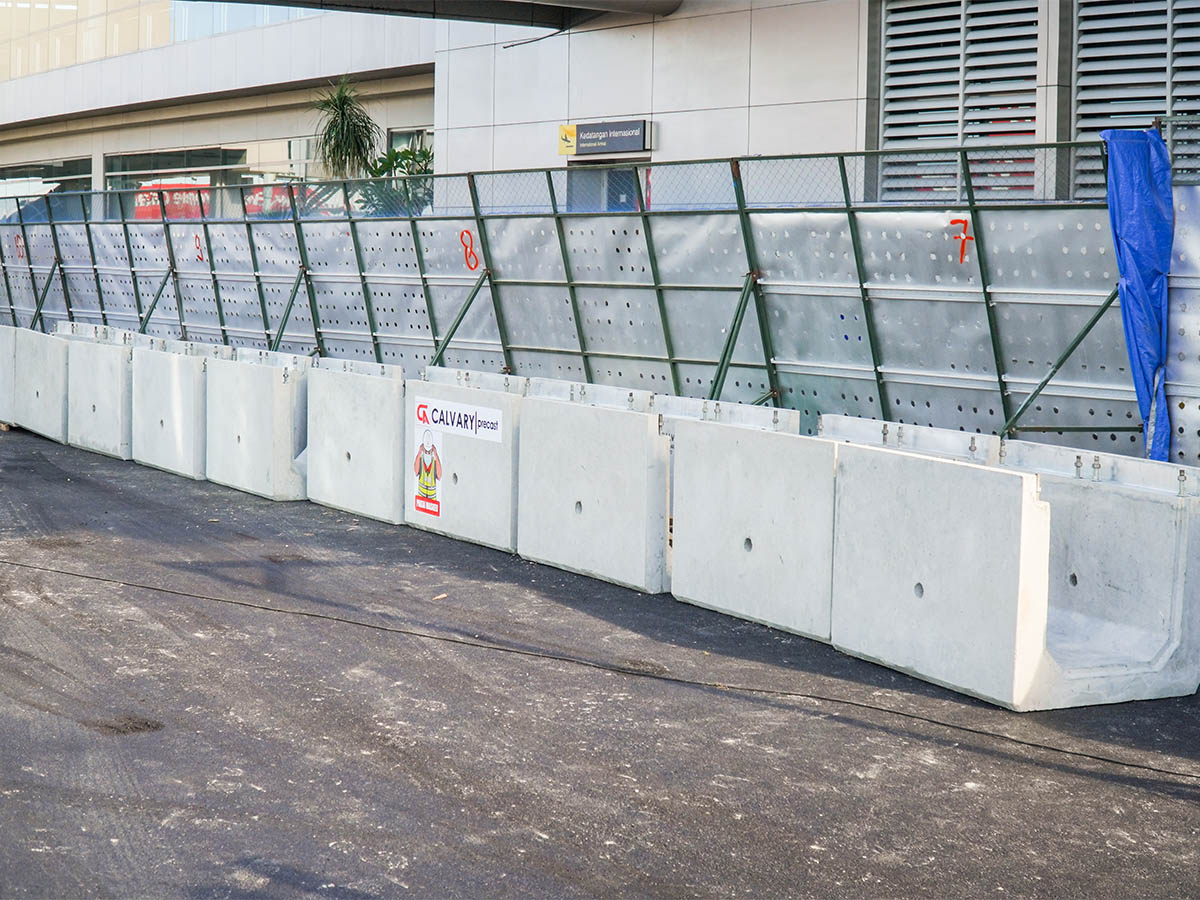  Bandar Udara Internasional Juanda Surabaya terminal 2 (T2)