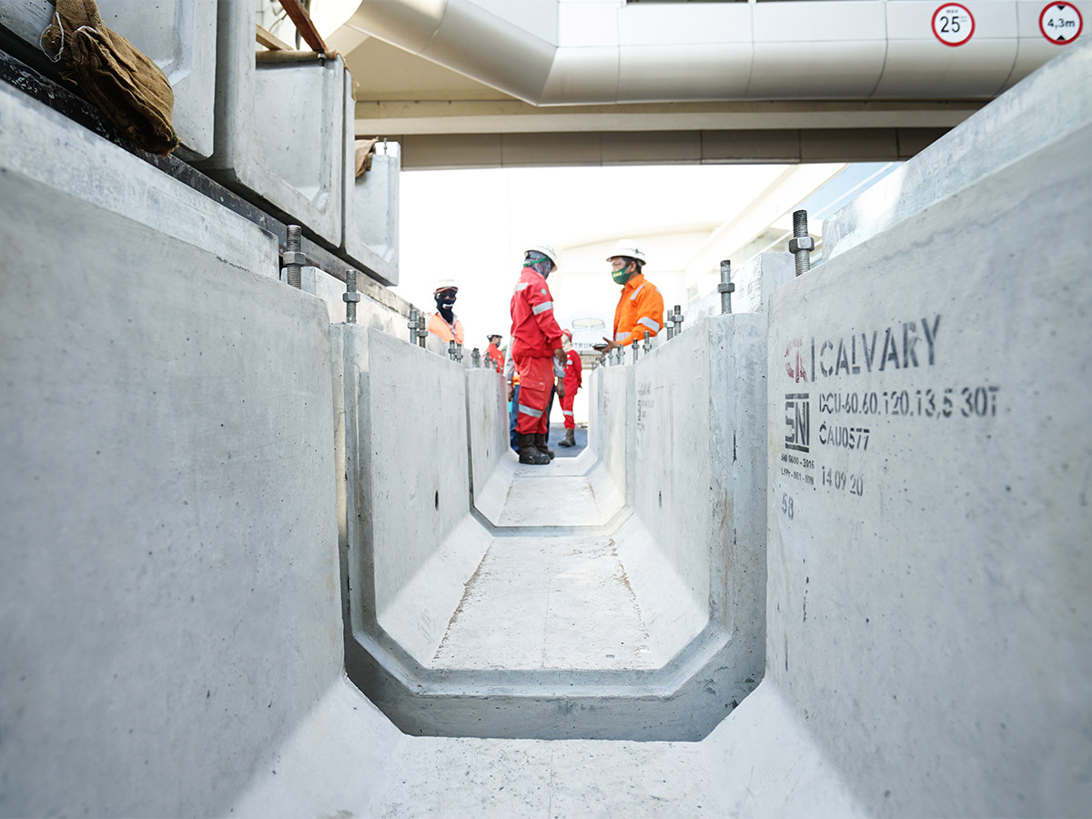  Bandar Udara Internasional Juanda Surabaya terminal 2 (T2)