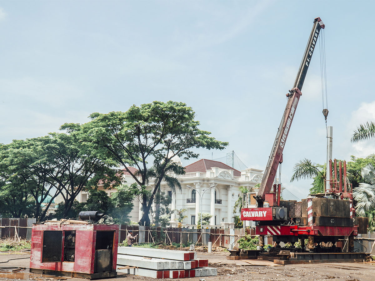 MOB & Pile Pakuwon Indah