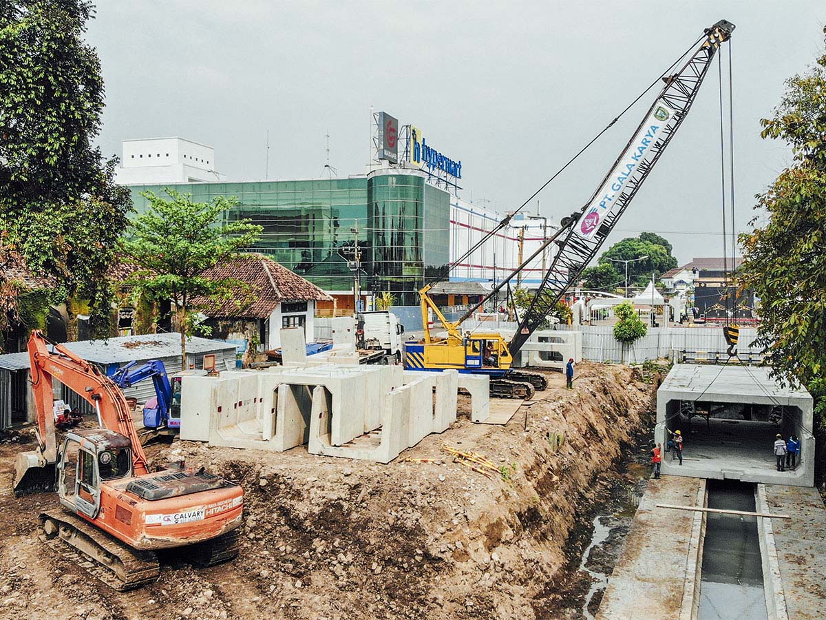 Saluran Sumber Umis - Kota Madiun