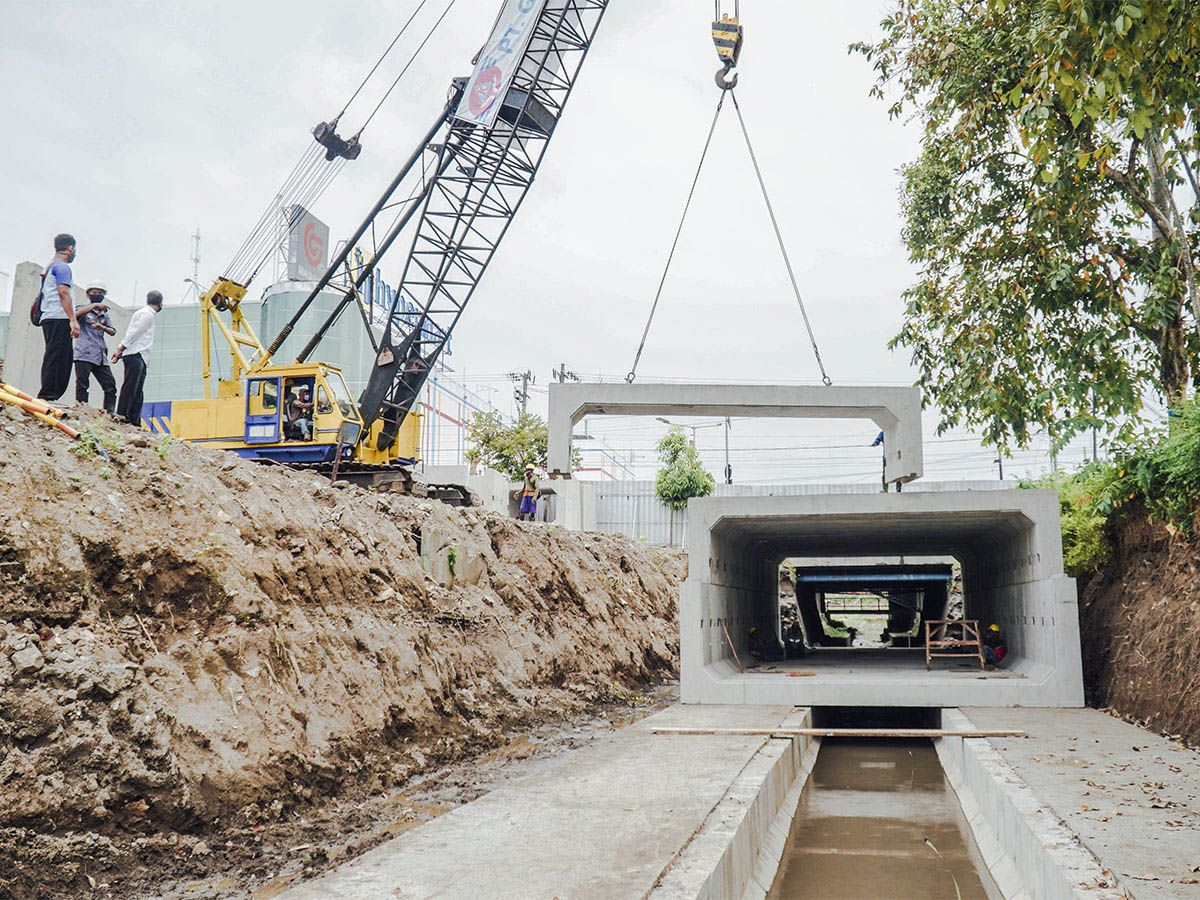 Saluran Sumber Umis - Kota Madiun