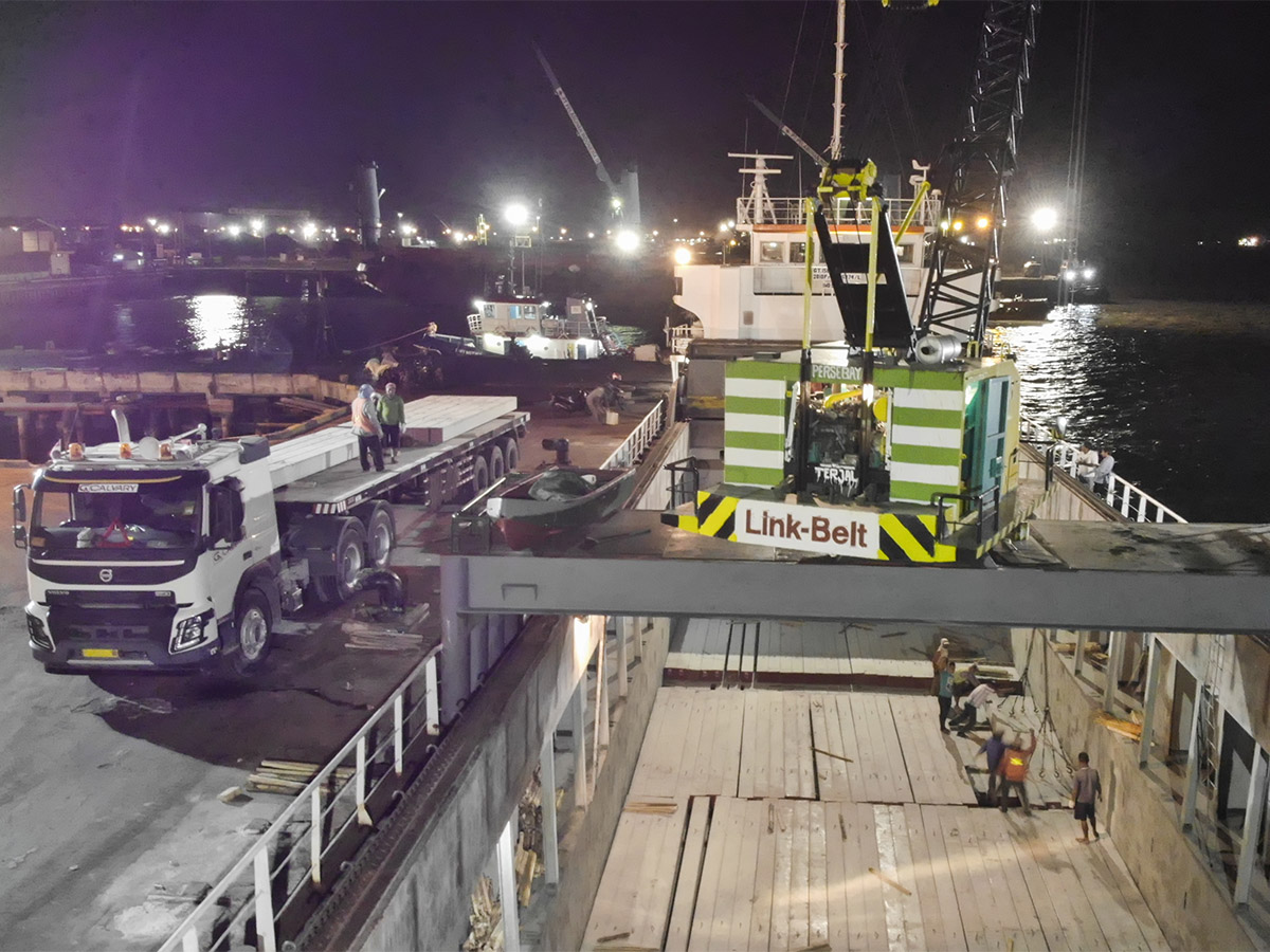 Pile Pelabuhan Gresik