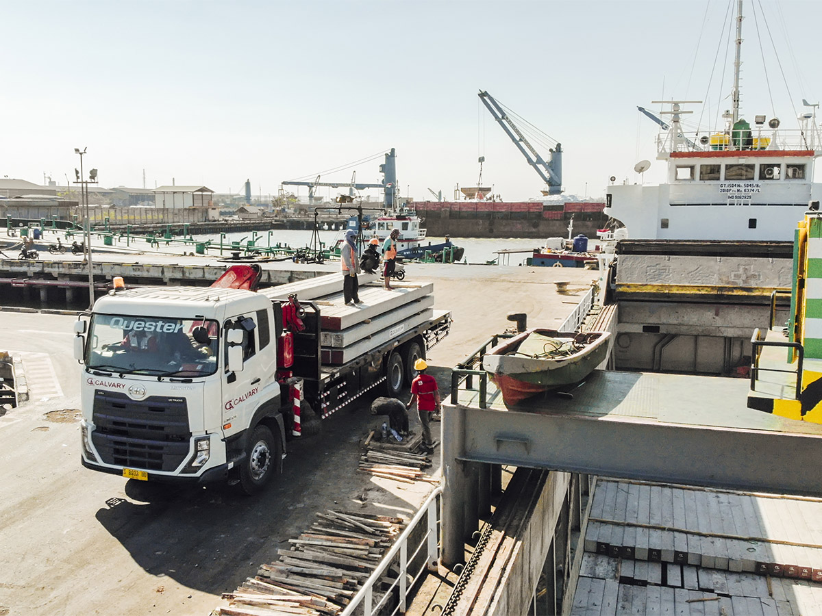 Pile Pelabuhan Gresik