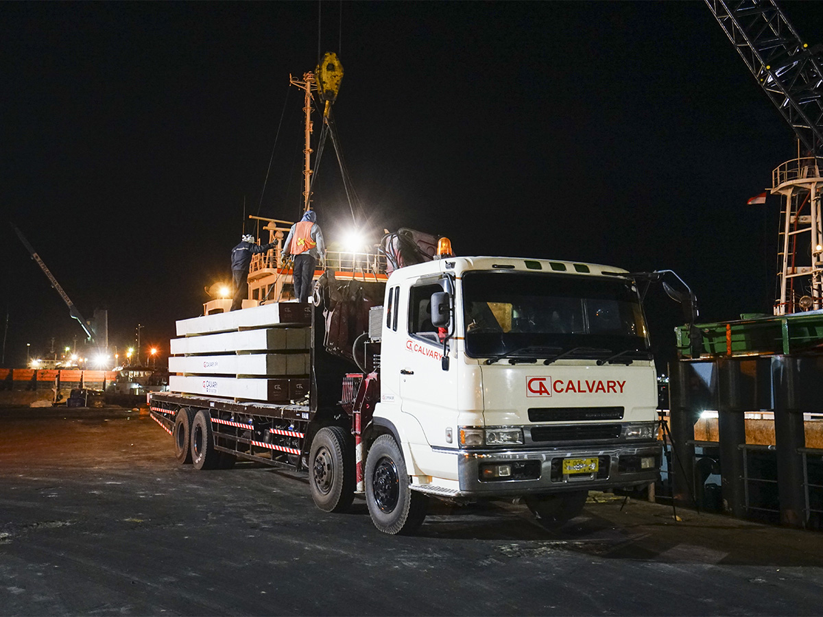 Pile Pelabuhan Gresik
