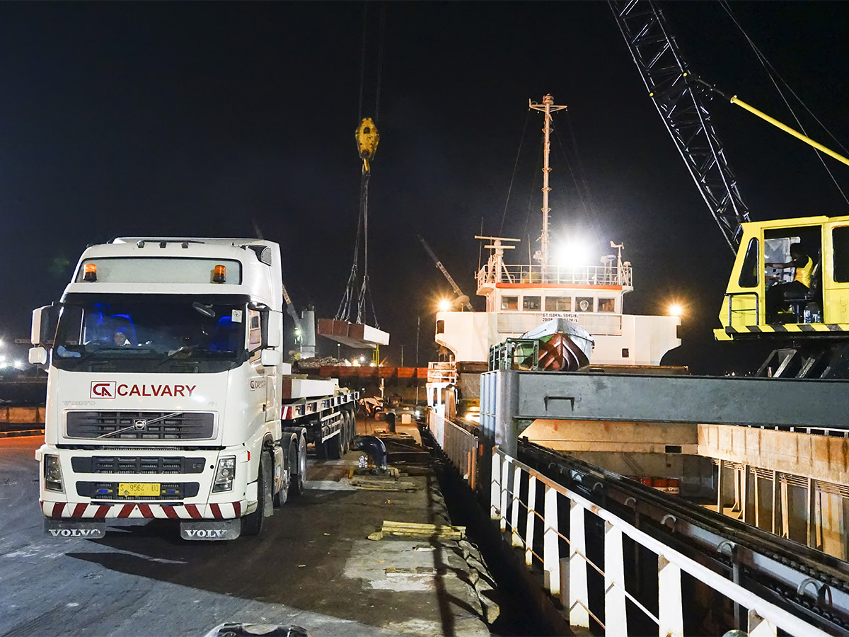 Pile Pelabuhan Gresik