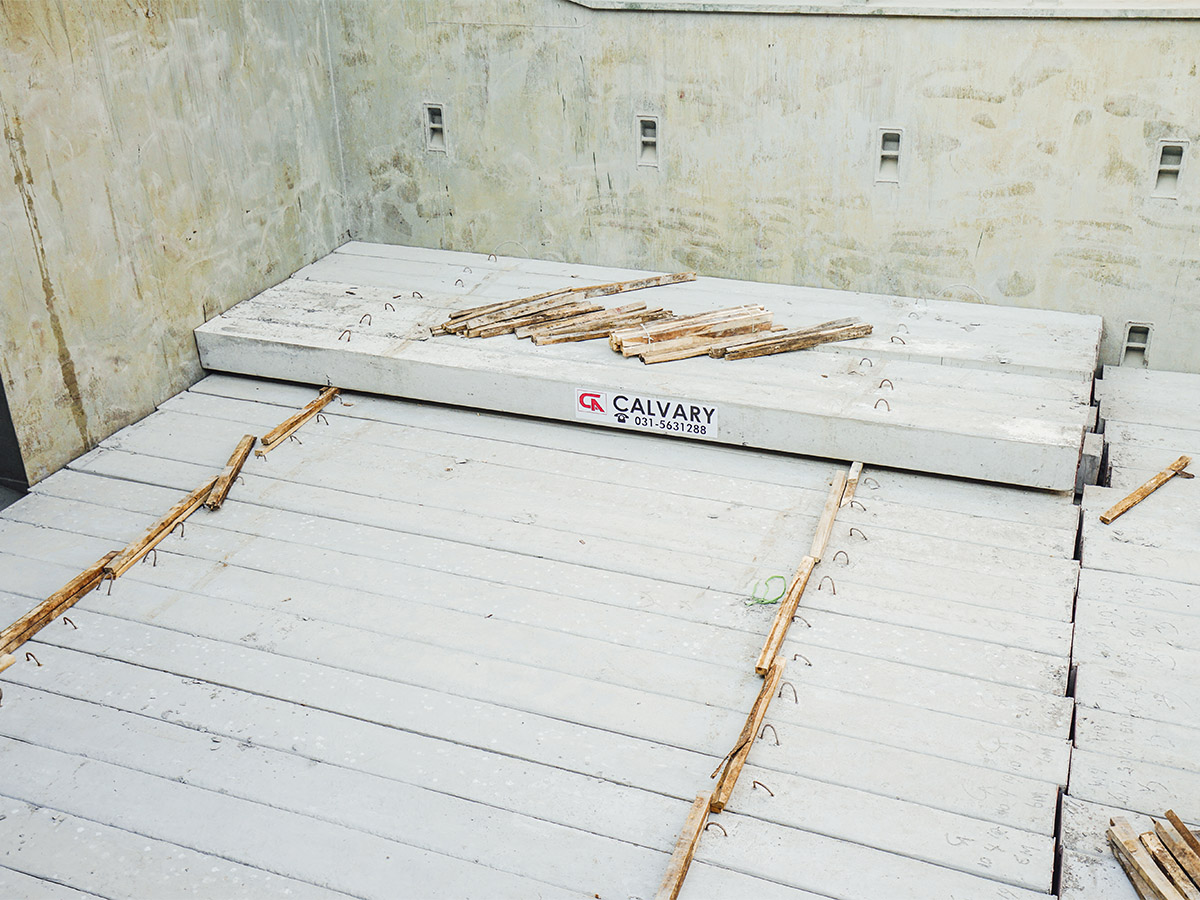 Pile Pelabuhan Gresik