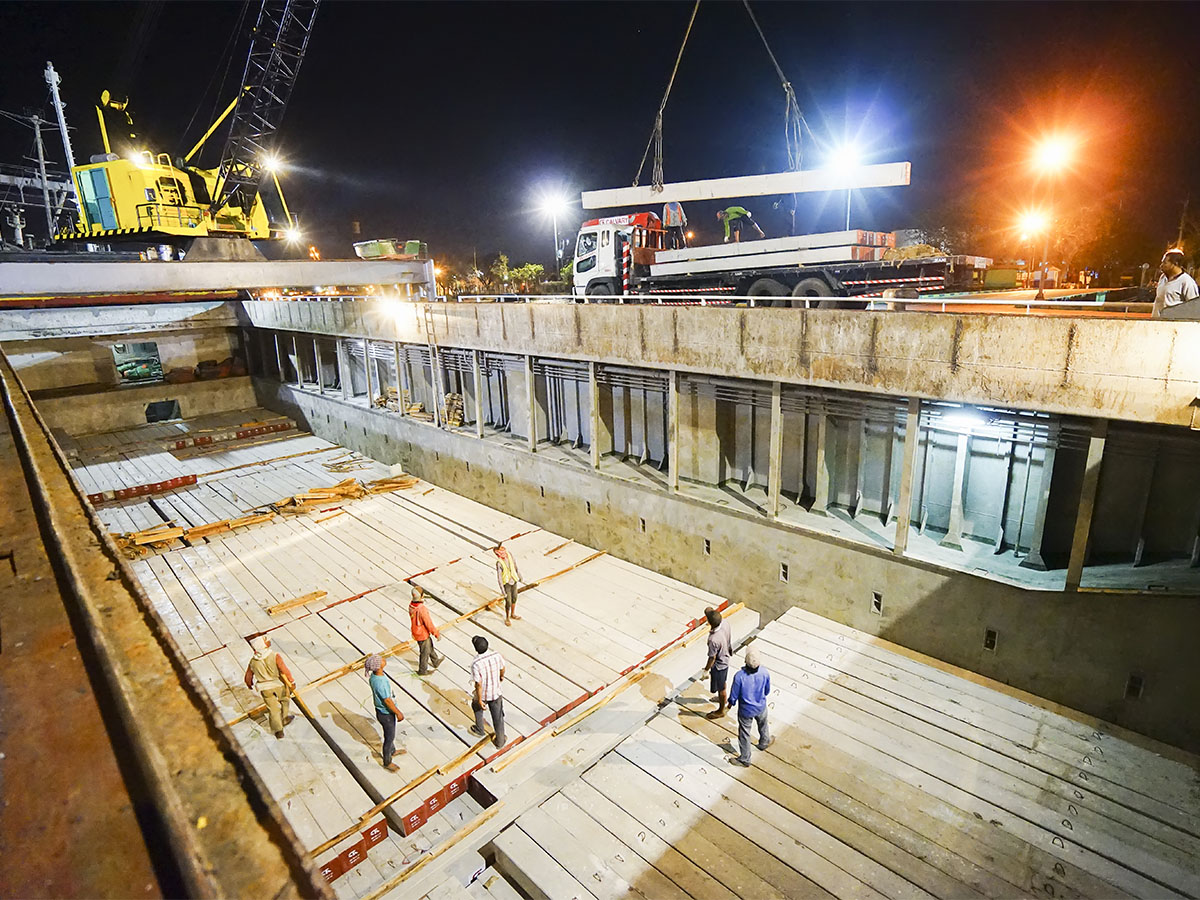 Pile Pelabuhan Gresik