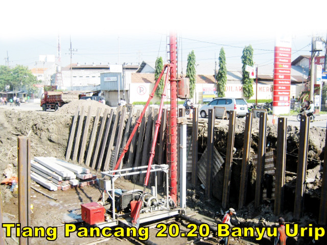 Tiang Pancang 20.20 Banyu Urip