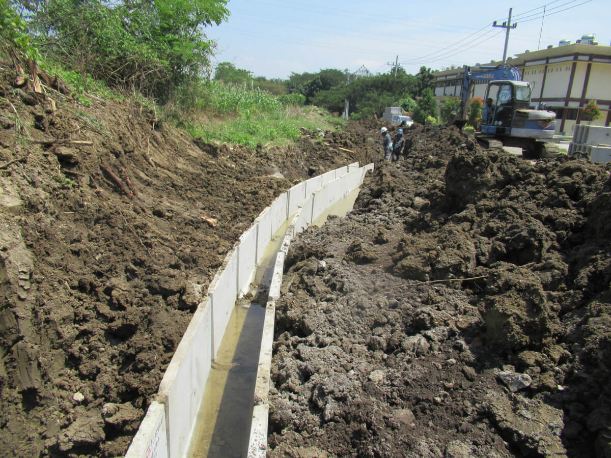 Universitas Negeri Surabaya (UNESA)