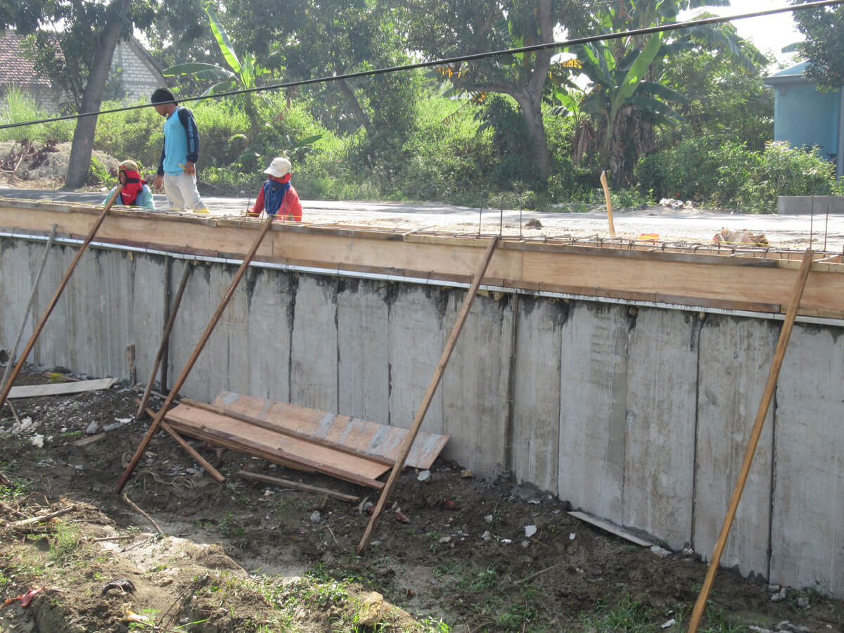 FLAT SHEET PILE DS. KEBET LAMONGAN