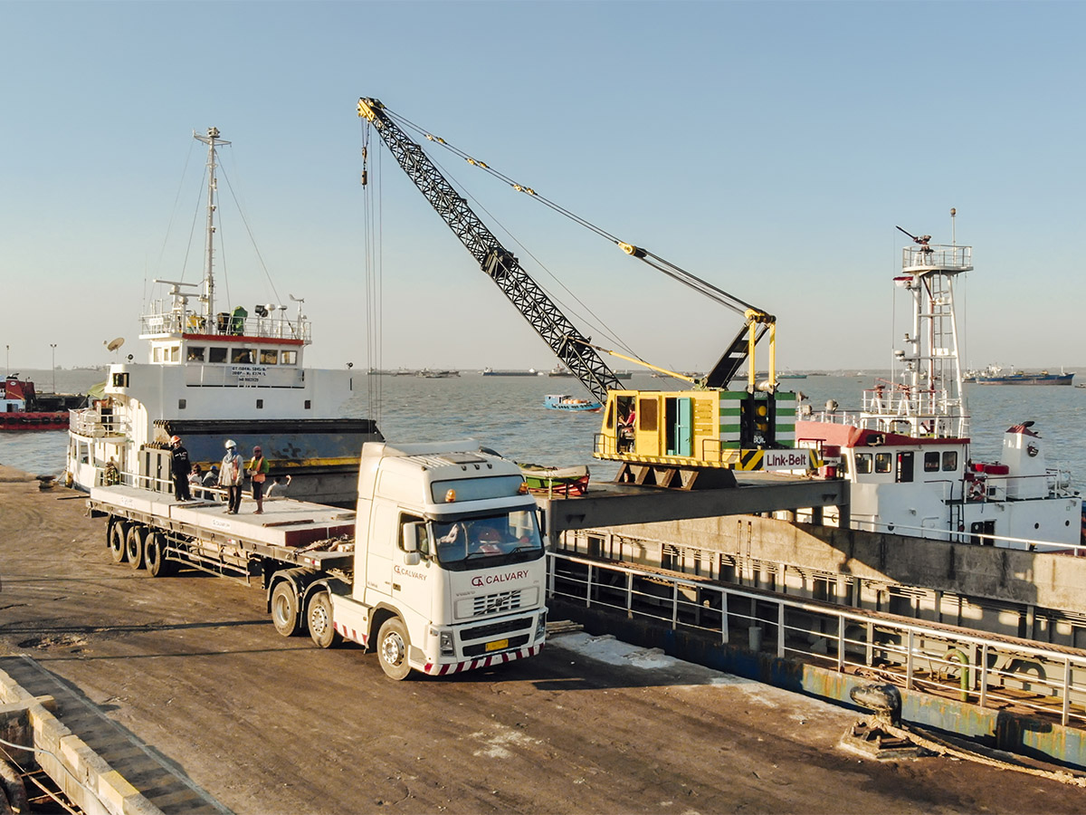 Pile Pelabuhan Gresik